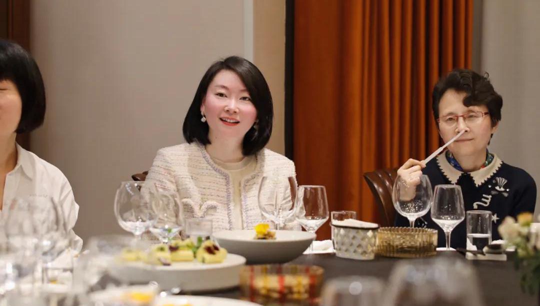 品味多元文化与健康生活方式——女企业家联谊会走进从心商贸